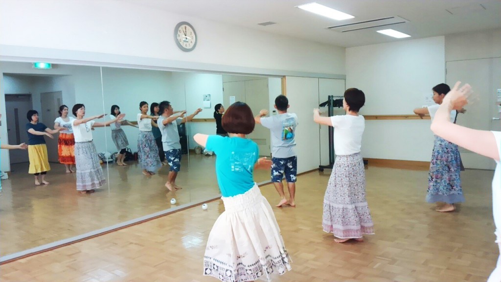 子連れでフラダンス